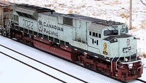 CP MILITARY HERITAGE SD70ACU # 7022 (NAVY)