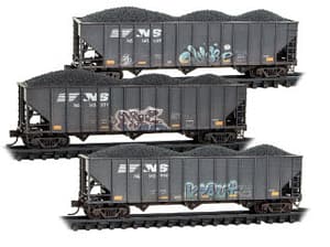 NORFOLK SOUTHERN WEATHERED/GRAFFITI 3 PACK - 1 LEFT